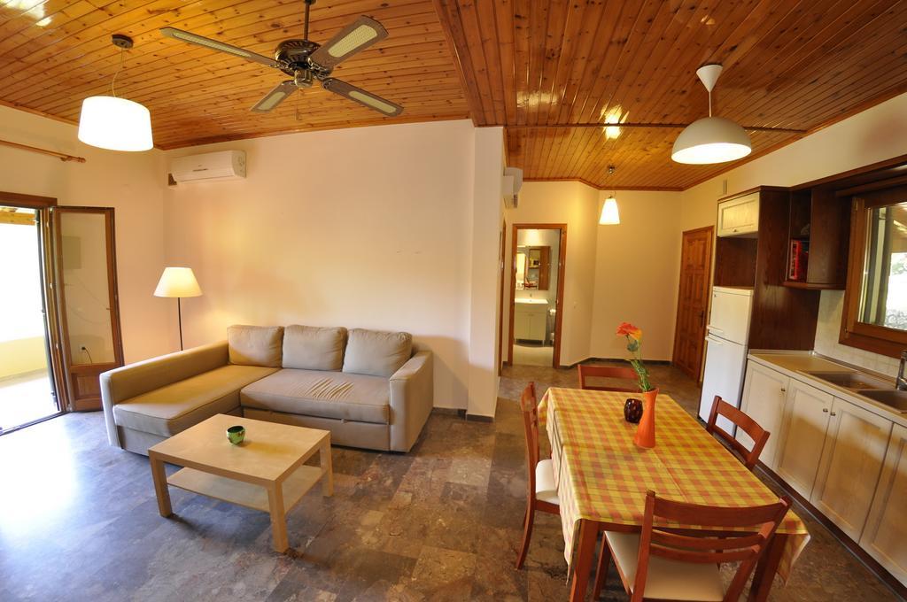 Magdalini Apartments Afión Zewnętrze zdjęcie